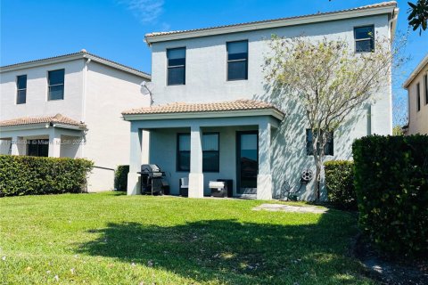 Villa ou maison à vendre à Miami, Floride: 3 chambres, 182.55 m2 № 2037562 - photo 2