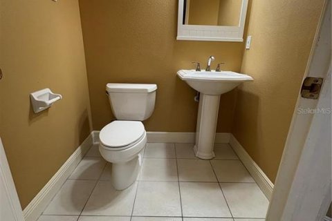 Touwnhouse à louer à Tampa, Floride: 3 chambres, 218.13 m2 № 2107165 - photo 10