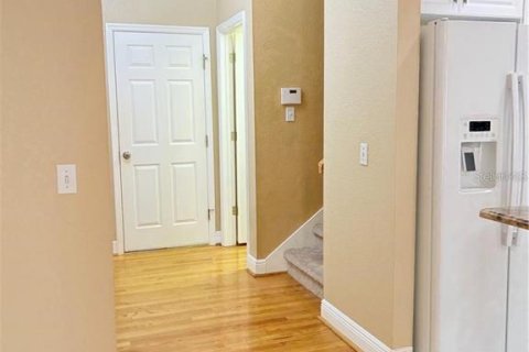 Touwnhouse à louer à Tampa, Floride: 3 chambres, 218.13 m2 № 2107165 - photo 3