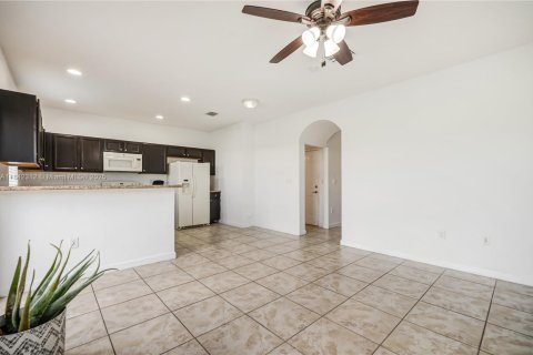 Townhouse in Homestead, Florida 3 bedrooms, 147.44 sq.m. № 1839251 - photo 11