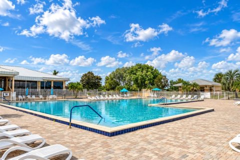House in Orlando, Florida 3 bedrooms, 147.81 sq.m. № 2354553 - photo 27
