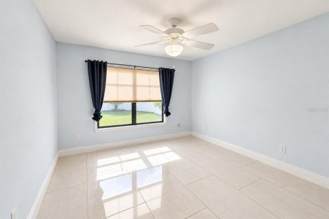 House in Orlando, Florida 3 bedrooms, 147.81 sq.m. № 2354553 - photo 18