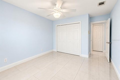 House in Orlando, Florida 3 bedrooms, 147.81 sq.m. № 2354553 - photo 19