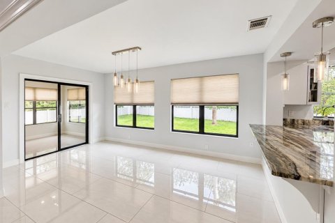 House in Orlando, Florida 3 bedrooms, 147.81 sq.m. № 2354553 - photo 9