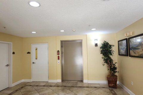 Condominio en alquiler en Orlando, Florida, 3 dormitorios, 193.7 m2 № 1898641 - foto 19