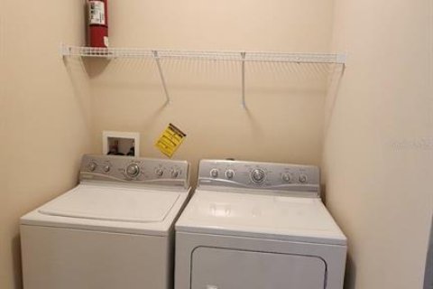 Condominio en alquiler en Orlando, Florida, 3 dormitorios, 193.7 m2 № 1898641 - foto 10
