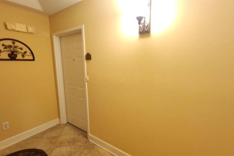 Condominio en alquiler en Orlando, Florida, 3 dormitorios, 193.7 m2 № 1898641 - foto 9