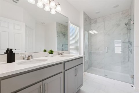 House in TRINITY LAKES in Groveland, Florida 4 bedrooms, 143.07 sq.m. № 2097021 - photo 21