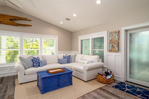 House in Holmes Beach, Florida 3 bedrooms, 153.75 sq.m. № 1661723 - photo 23