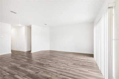 Casa en venta en Spring Hill, Florida, 3 dormitorios, 158.58 m2 № 1910773 - foto 8