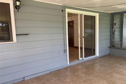 House in Sarasota, Florida 3 bedrooms, 107.49 sq.m. № 2275494 - photo 20