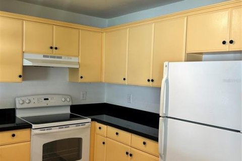 House in Sarasota, Florida 3 bedrooms, 107.49 sq.m. № 2275494 - photo 7
