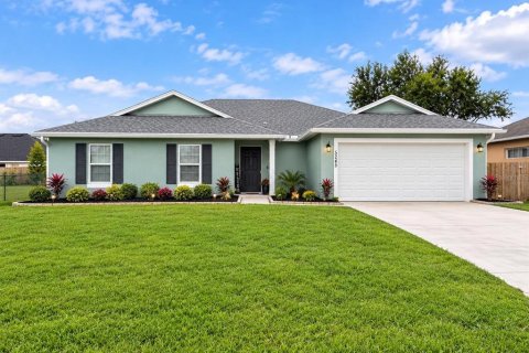 House in Saint Lucie, Florida 4 bedrooms, 193.05 sq.m. № 2366710