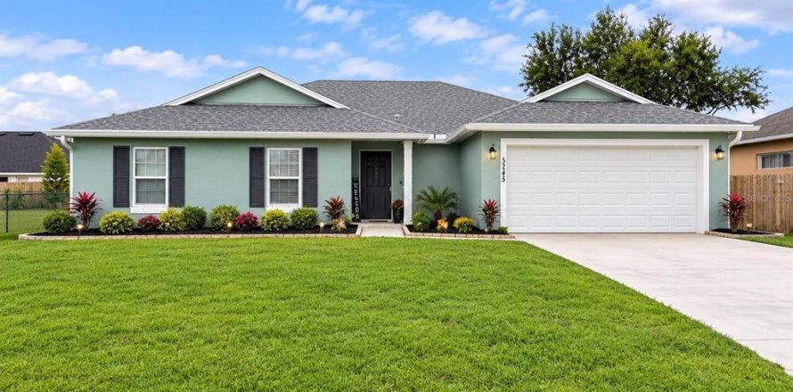 House in Saint Lucie, Florida 4 bedrooms, 193.05 sq.m. № 2366710