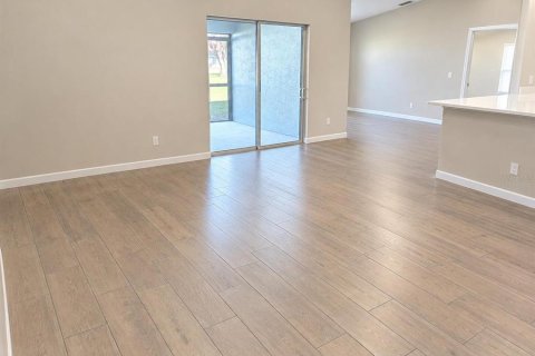 House in Saint Lucie, Florida 4 bedrooms, 193.05 sq.m. № 2366710 - photo 24