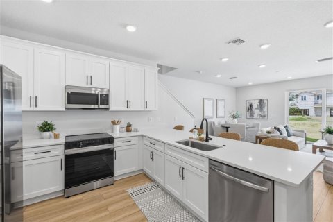 Touwnhouse à vendre à Riverview, Floride: 3 chambres, 154.87 m2 № 2149817 - photo 3