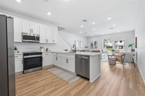 Touwnhouse à vendre à Riverview, Floride: 3 chambres, 154.87 m2 № 2149817 - photo 2