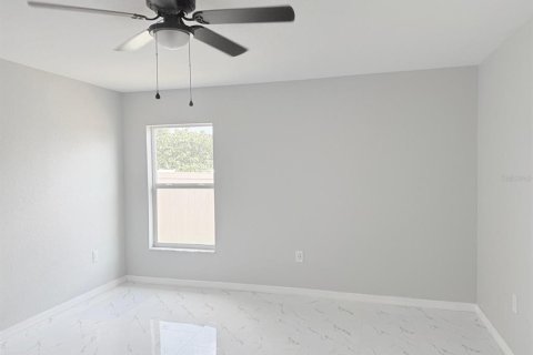 House in Frostproof, Florida 3 bedrooms, 155.24 sq.m. № 1787826 - photo 13
