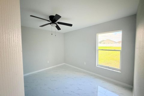 House in Frostproof, Florida 3 bedrooms, 155.24 sq.m. № 1787826 - photo 8