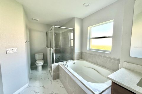 House in Frostproof, Florida 3 bedrooms, 155.24 sq.m. № 1787826 - photo 21
