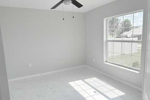 House in Frostproof, Florida 3 bedrooms, 155.24 sq.m. № 1787826 - photo 10