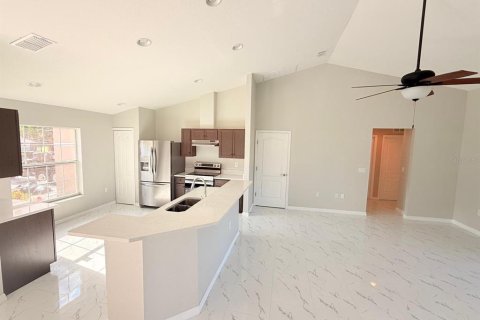 House in Frostproof, Florida 3 bedrooms, 155.24 sq.m. № 1787826 - photo 6