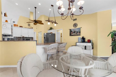 House in Port Charlotte, Florida 3 bedrooms, 196.67 sq.m. № 1634526 - photo 26