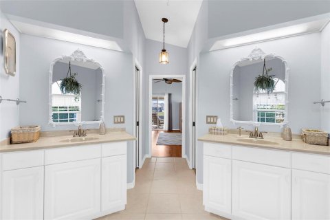 House in Port Charlotte, Florida 3 bedrooms, 196.67 sq.m. № 1634526 - photo 22