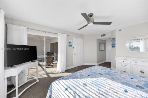 Condo in Jupiter, Florida, 2 bedrooms  № 2059748 - photo 14