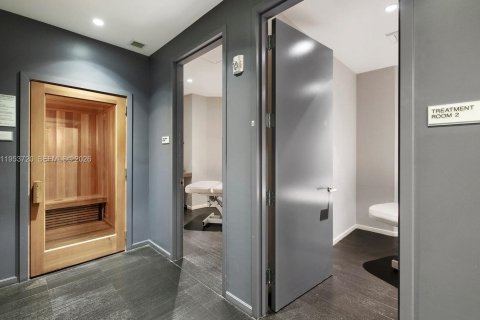 Copropriété à louer à Miami, Floride: 1 chambre, 65.12 m2 № 2008170 - photo 13