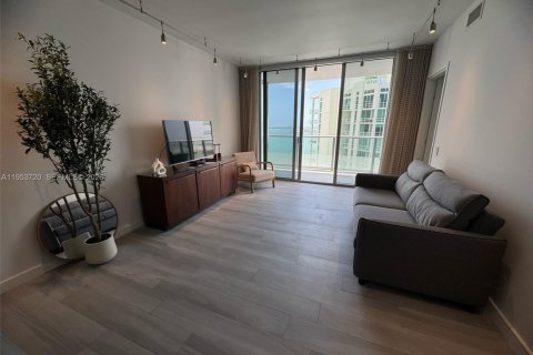 Copropriété à louer à Miami, Floride: 1 chambre, 65.12 m2 № 2008170 - photo 2