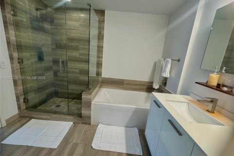 Copropriété à louer à Miami, Floride: 1 chambre, 65.12 m2 № 2008170 - photo 8