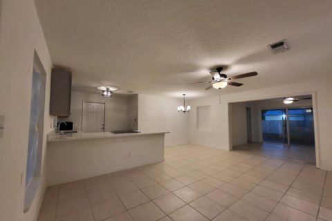 Villa ou maison à vendre à Winter Springs, Floride: 3 chambres, 124.12 m2 № 1918803 - photo 2
