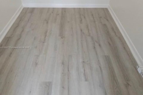 Copropriété à vendre à North Miami Beach, Floride: 2 chambres, 105.17 m2 № 2015362 - photo 14