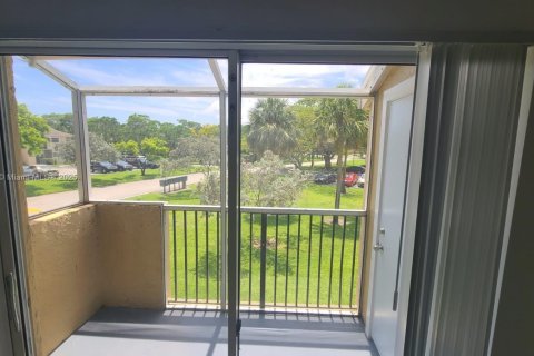 Copropriété à vendre à Deerfield Beach, Floride: 2 chambres, 74.97 m2 № 1933783 - photo 8