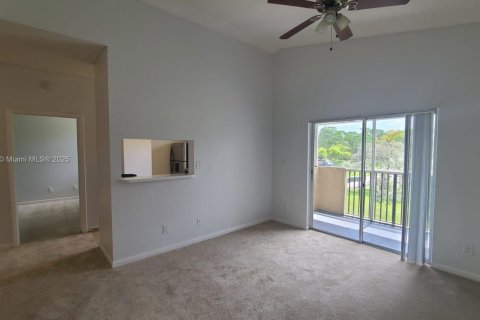 Copropriété à vendre à Deerfield Beach, Floride: 2 chambres, 74.97 m2 № 1933783 - photo 3