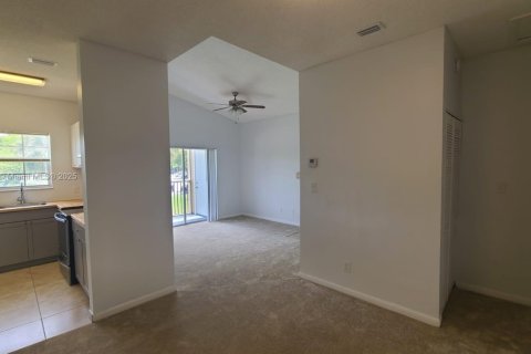 Copropriété à vendre à Deerfield Beach, Floride: 2 chambres, 74.97 m2 № 1933783 - photo 1