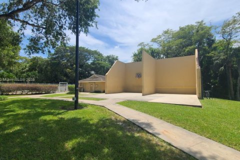Copropriété à vendre à Deerfield Beach, Floride: 2 chambres, 74.97 m2 № 1933783 - photo 15