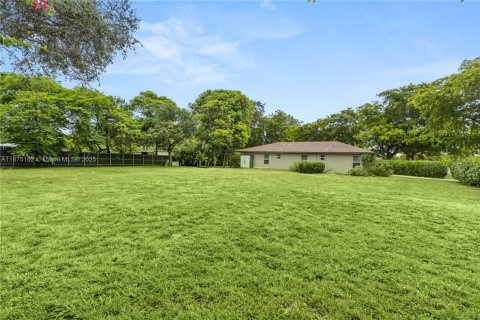 Casa en venta en North Miami, Florida, 3 dormitorios, 167.22 m2 № 1922128 - foto 18