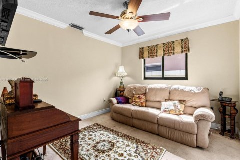 Купить виллу или дом в Майами, Флорида 5 спален, 192.4м2, № 1956130 - фото 19