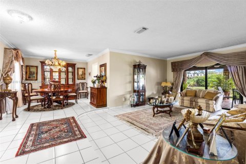 Купить виллу или дом в Майами, Флорида 5 спален, 192.4м2, № 1956130 - фото 14