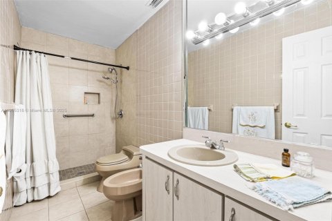 Купить виллу или дом в Майами, Флорида 5 спален, 192.4м2, № 1956130 - фото 26