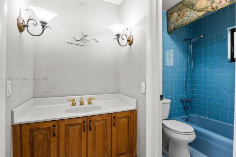 Купить виллу или дом в Майами, Флорида 5 спален, 192.4м2, № 1956130 - фото 21