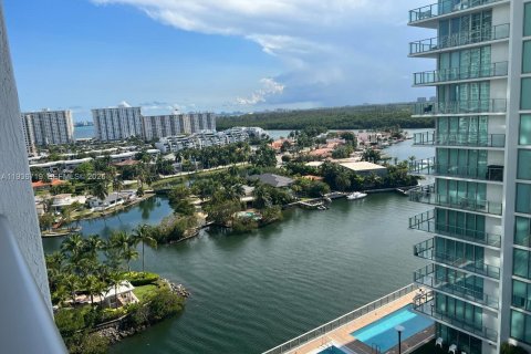 Condominio en venta en Sunny Isles Beach, Florida, 3 dormitorios, 175.77 m2 № 1995903 - foto 11