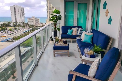 Condominio en venta en Sunny Isles Beach, Florida, 3 dormitorios, 175.77 m2 № 1995903 - foto 9