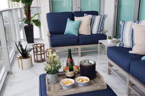 Condominio en venta en Sunny Isles Beach, Florida, 3 dormitorios, 175.77 m2 № 1995903 - foto 19