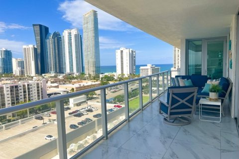 Condominio en venta en Sunny Isles Beach, Florida, 3 dormitorios, 175.77 m2 № 1995903 - foto 8