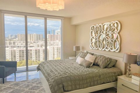 Condominio en venta en Sunny Isles Beach, Florida, 3 dormitorios, 175.77 m2 № 1995903 - foto 5