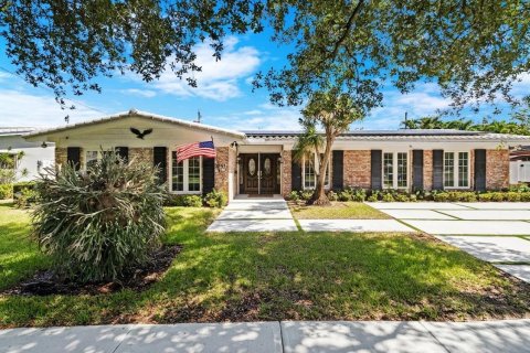 Villa ou maison à vendre à Fort Lauderdale, Floride: 5 chambres, 220.74 m2 № 2169963 - photo 2