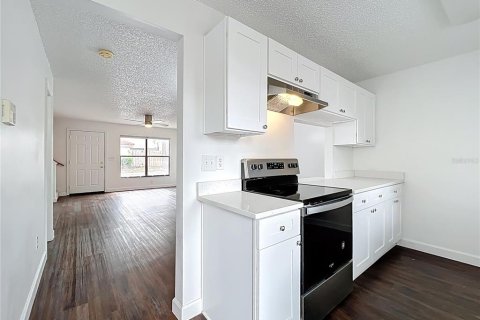 Touwnhouse à vendre à Orlando, Floride: 2 chambres, 102.56 m2 № 1906011 - photo 23